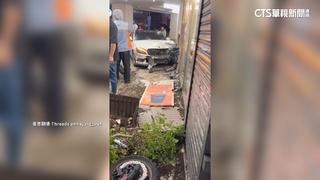 4小時連撞2超商　駕駛稱恍神.誤踩油門