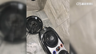 開電暖爐自燃險燒傷！　民眾凌晨驚醒見「家全是濃霧」