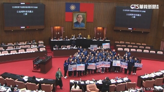 65歲以上免繳健保掀反彈　藍定調「老福法」暫緩