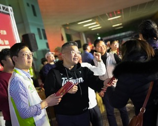 那個酷酷的東西上架啦！　蔡其昌上傳「臺灣尚勇」春聯電子檔