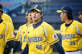 中信兄弟明年不續約名單公布 陳家駒告別老東家：下課鐘響了