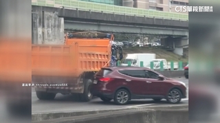 又是他！市區行車糾紛砸車　5天前「國道追打砂石車」