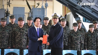 反艦部隊搭配雄二.雄三　賴清德再視導「海鋒大隊」
