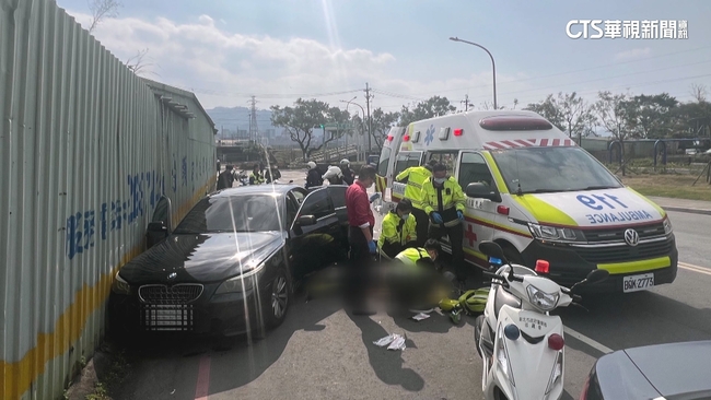 掛假車牌拒檢逆向狂飆+闖紅燈　背部中彈才停下 | 華視新聞