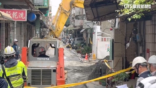 三重工地「挖地基」釀災！　鄰屋龜裂傾斜　急撤34人