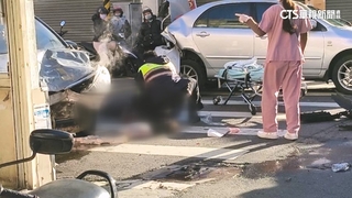 台中失控連撞汽機車4人送醫　肇事駕駛休克昏迷