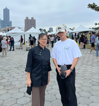 《黑白大廚》「學餐名家」來台掀熱潮　導演帥兒拍台灣全網被美哭：拍得太好了