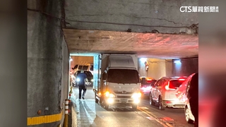 貨車殺手！大甲民生地下道涵洞　限高比門架低「去年卡8次」