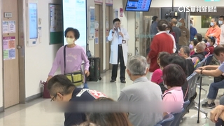 中配「入籍年限放寬」雙親來台用健保　醫：醫療支出多花2-3億