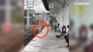 列車再2分鐘進站　國中生突跳鐵軌撿東西