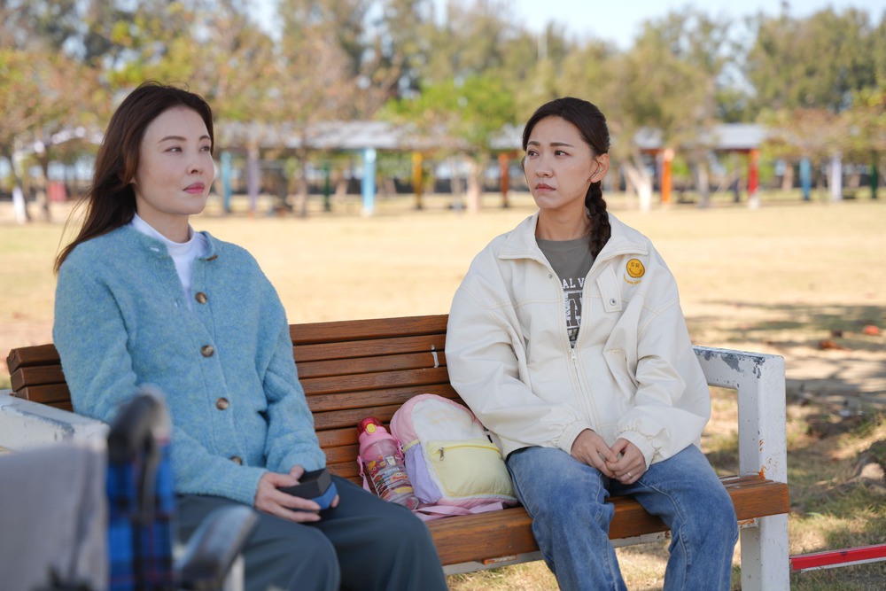 美滿（何如芸飾）腳傷痊癒的真相被揭穿