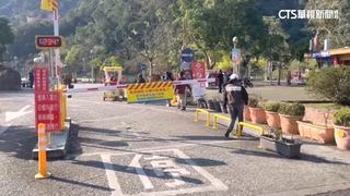 梅花湖柵欄暗藏危機！　民眾行經意外被砸頭
