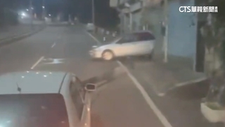 與鄰口角提告敗訴　酒後開車來回衝撞鄰宅