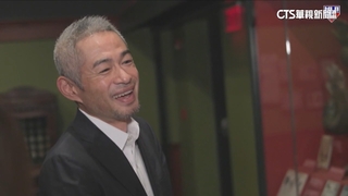 鈴木一朗偕妻參觀名人堂　見「一朗碼表」驚喜大喊