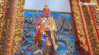 奉天宮濟公廟神明「安金」　大手筆斥資百萬貼金箔