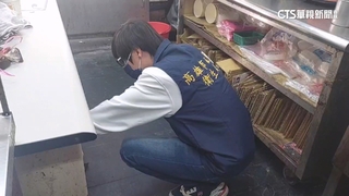 「米奇」也來買宵夜？　肉粽老店驚見鼠輩橫行　民眾驚