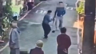 晾曬衣服釀衝突　七旬翁持「雙劍」傷人　 警依傷害現行犯逮捕送辦