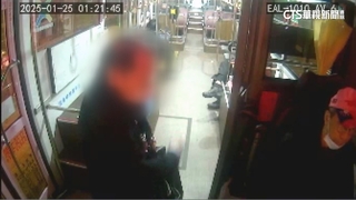 不滿公車沒停「自己正前方」　男客找司機理論爆口角