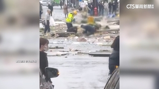 逛三越驚遇氣爆！　多人倒臥百貨前廣場　民眾CPR搶命