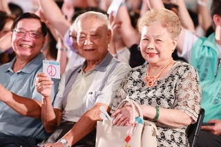 柯文哲父親柯承發病逝享耆壽94歲　民眾黨證實：謝謝柯爸一生的付出