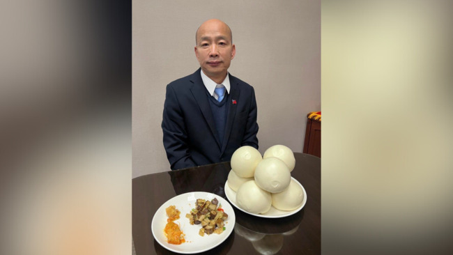 午餐吃饅頭豆腐乳表情無奈？　韓國瑜認苦笑：要朝野協商 | 華視新聞