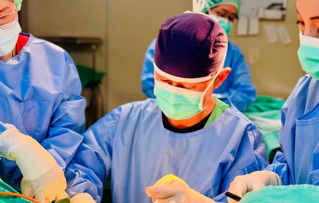 婦產科名醫「遭控頻開黃腔」引網批　悄轉發粉絲「不是噁男」聲援 | 華視新聞