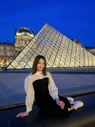 反骨前成員艾瑞絲控前助理冒名詐欺　欠百萬還掐脖施暴