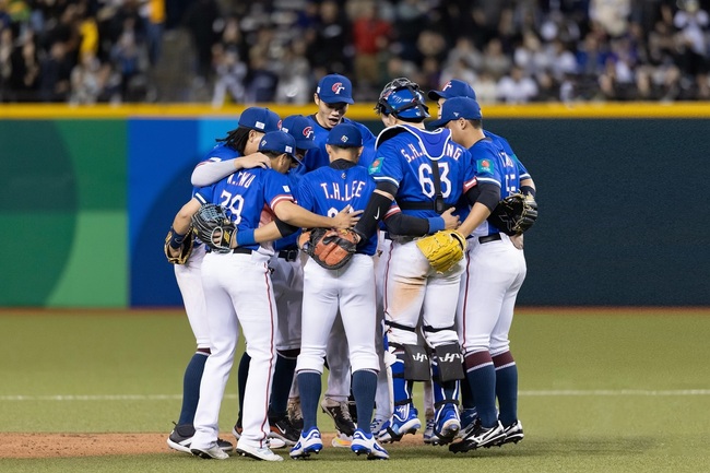 台灣隊火力全開！　兩發全壘打9：1轟垮南非隊 | 華視新聞