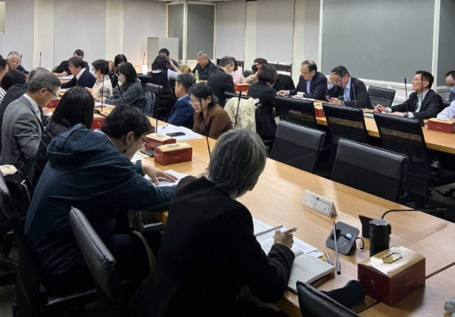 勞動節、教師節定為國定假日? 內政部:將持續徵求各方意見 | 華視新聞