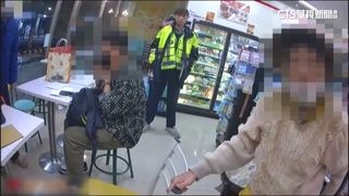 婦人為洗澡徒步走40多公里　體力不支警到場協助