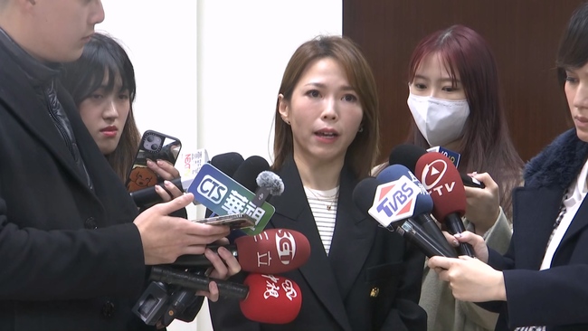 柯文哲聲請解除禁見！柯媽、陳佩琪將出庭　陳智菡透露：柯非常擔心柯媽 | 華視新聞