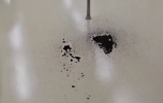 捷運車廂天花板「流出不明黑汁」　北捷解釋原因了