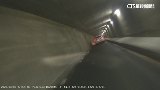 違規肇事想逃！　外送員熱心追車　拍清車牌「助警逮人」