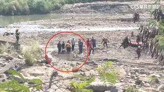 疑為撿浮標摔入八掌溪　17歲越籍高職生不治