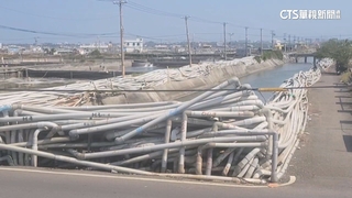 屏東養殖管線纏繞堆疊　新景點「水管牆」綿延數公里