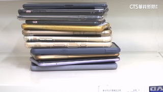 教部擬推「國高中上課禁用手機」　校方統一保管