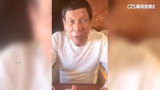 杜特蒂遭押送海牙國際法庭　拍片與支持者「取暖」