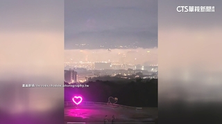 美如迷霧森林！　鋒面通過　台中望高寮現鋒面霧