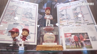 大谷忠實粉絲　牙醫診所展出300收藏品