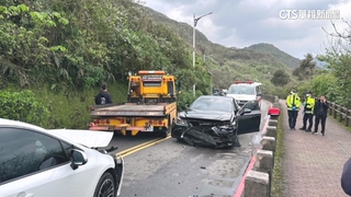 基隆外木山對撞車禍3人受傷送醫　肇事駕駛：不小心睡著