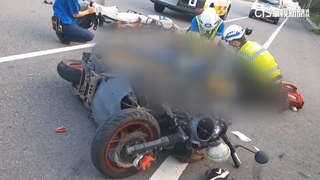 騎士失控撞宮廟金爐亡　警：占用道路已違法