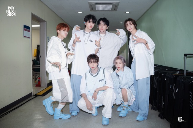 強震取消泰國演出　韓國男團秒返韓「挨轟丟下粉絲」 | 華視新聞