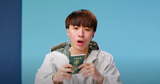 「台灣最強高中生」Ray登美國GQ　秀護照、美食喊：我來自台灣