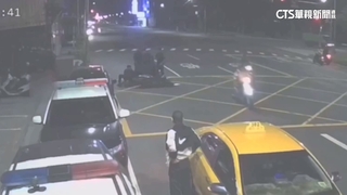 夫接應！通緝犯警局門口「脫逃5秒」　2警疏失將懲處