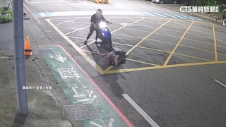 拄杖翁過馬路遭撞癱　家屬怒控騎士未聞問