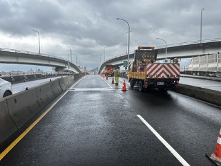 台北橋伸縮縫下陷！　今晚8點進行搶修作業