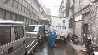 司機疑趕送貨倒車撞人　害肋骨開刀休養1個月