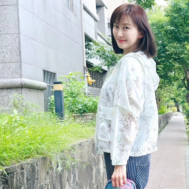 22歲愛犬今早離世　陳珮騏哀慟：謝謝那麼愛我信任我 | 華視新聞