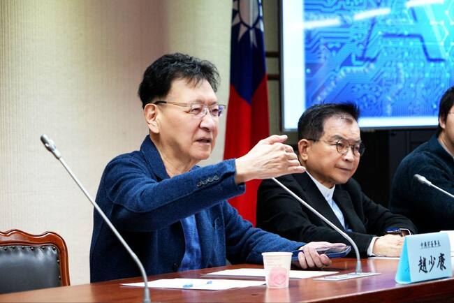 籲朱立倫「不能只有嘴上抗議」 趙少康:應率幹部跟民代靜坐抗議 | 華視新聞