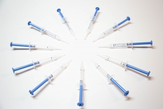 4旬女網購肉毒美容針　賣家到府幫注射　竟中毒住院插管